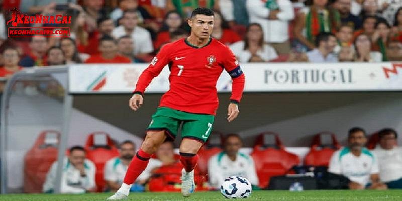 Ronaldo là cầu thủ vô cùng đa năng